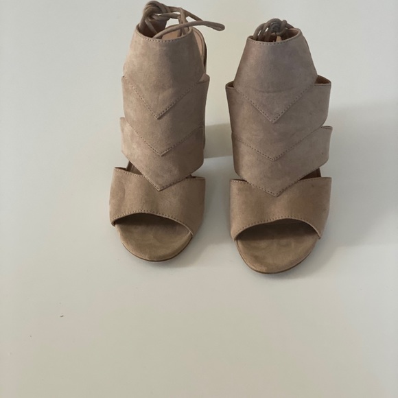 Block heel - Picture 6 of 10